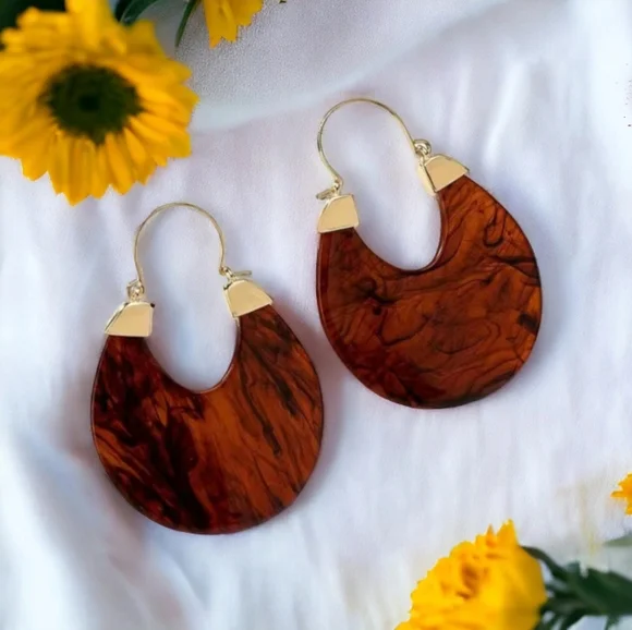 Stunning hoop earrings - Picture 8 of 14